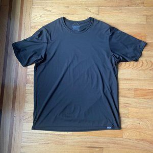 Patagonia Men's Capilene Cool Daily Shirt, Medium, Black